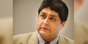 فیض آباد دھرنا کمیشن: فواد حسن فواد نے بیان ریکارڈ کرا دیا