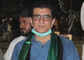 لوگوں کو انصاف نہیں مل رہا، نواز شریف آکر ضمانت لے لیتے ہیں: عبدالقادر مندوخیل