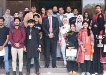 قوموں کے عروج وزوال میں تعلیم کی کلیدی حیثیت ہے