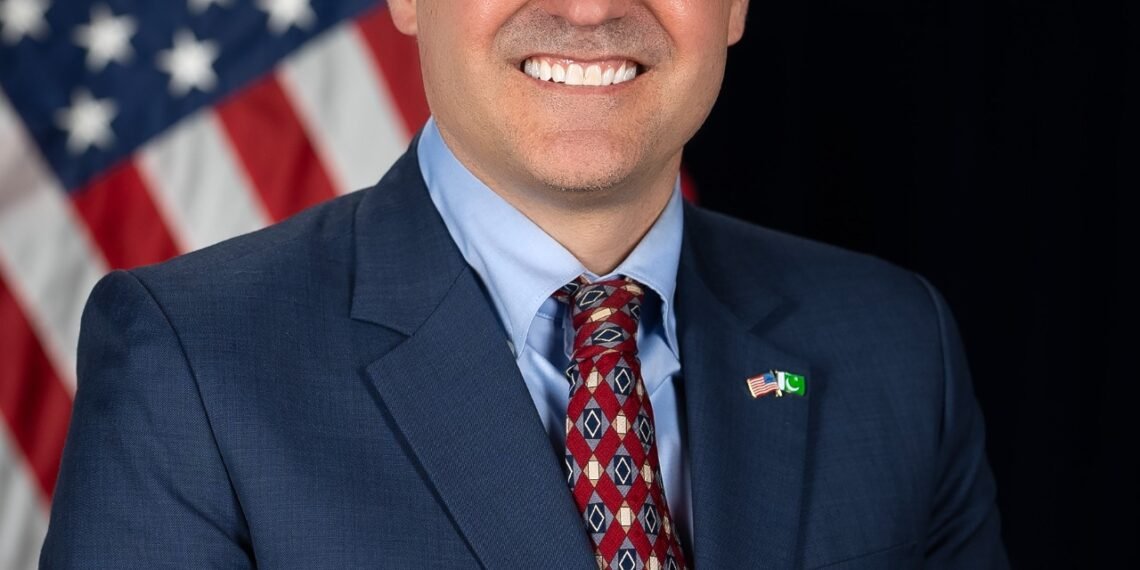 اسکاٹ اربوم نے امریکی قونصل خانہ کراچی میں قونصل جنرل کے عہدے کا چارج سنبھال لیا