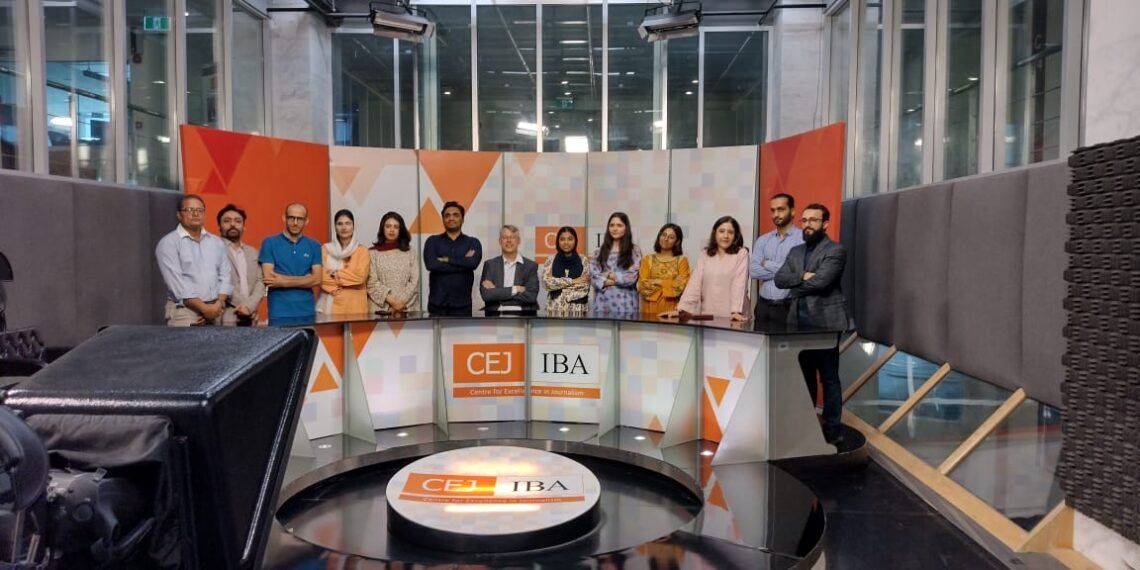 بینک الفلاح اور سی ای جے،آئی بی اے کا صحافت اور مالی خواندگی میں صلاحیتوں کے فروغ کیلئے اسکالرشپس کا اعلان