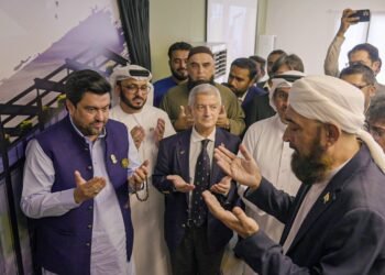 گورنرسندھ نے زیتون اشرف آئی ٹی پارک کا افتتاح کردیا