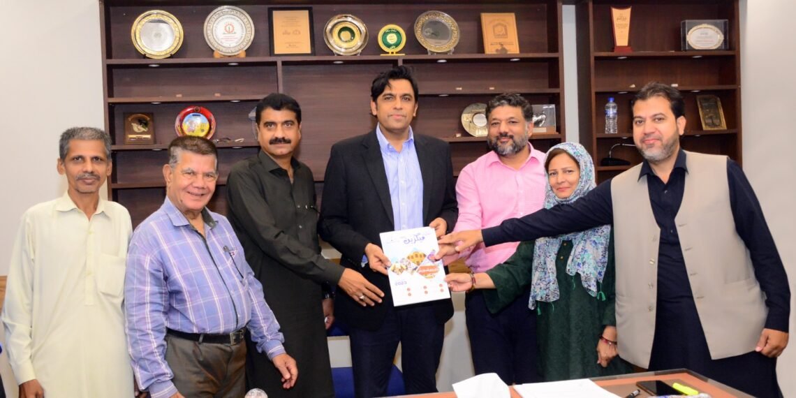 چیف سیکرٹری سندھ سید آصف حیدر شاہ کی کراچی پریس کلب آمد