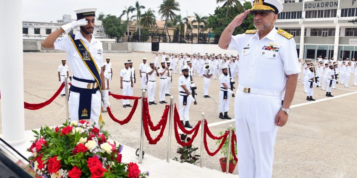 پاک بحریہ نے یومِ دفاع و شہداء عقیدت اور جوش و جذبے سے منایا
